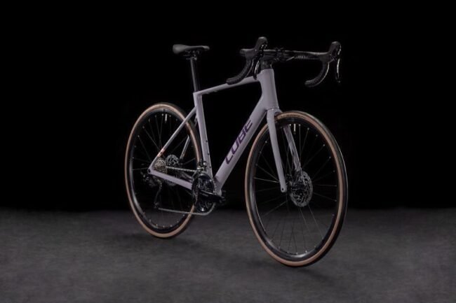 Cube Attain C:62 Race plumgrey´n´brink – Bild 7
